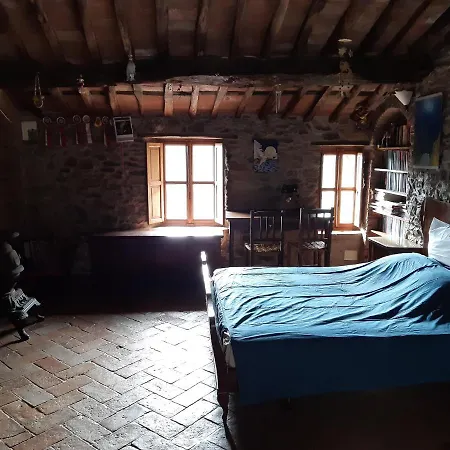Attic With Balcony At Locanda Del Capo Capannori Exterior photo