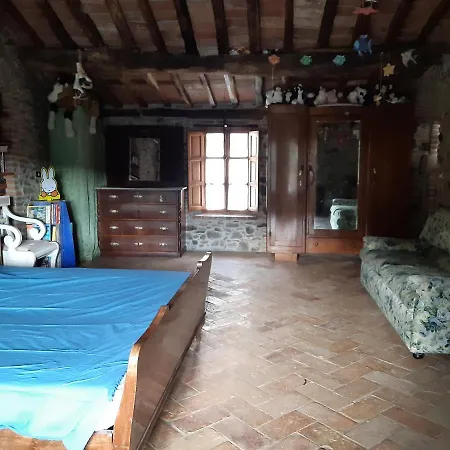 Attic With Balcony At Locanda Del Capo Capannori Exterior photo
