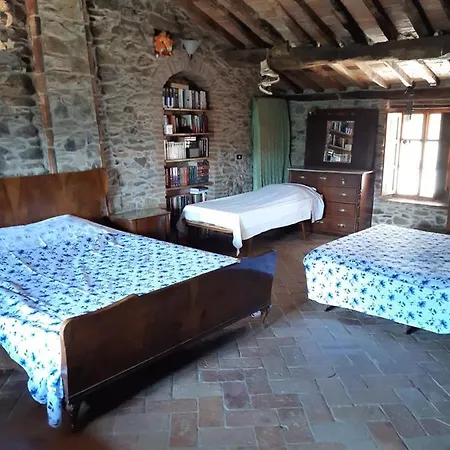 Attic With Balcony At Locanda Del Capo Capannori Exterior photo